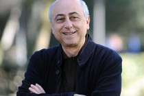 Roberto Faenza • Director