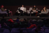 Les documentaristes Sissel Morell Dargis ainsi que Bálint Révész et Dávid Mikulán discutent de leur discipline avec le public de CPH:DOX
